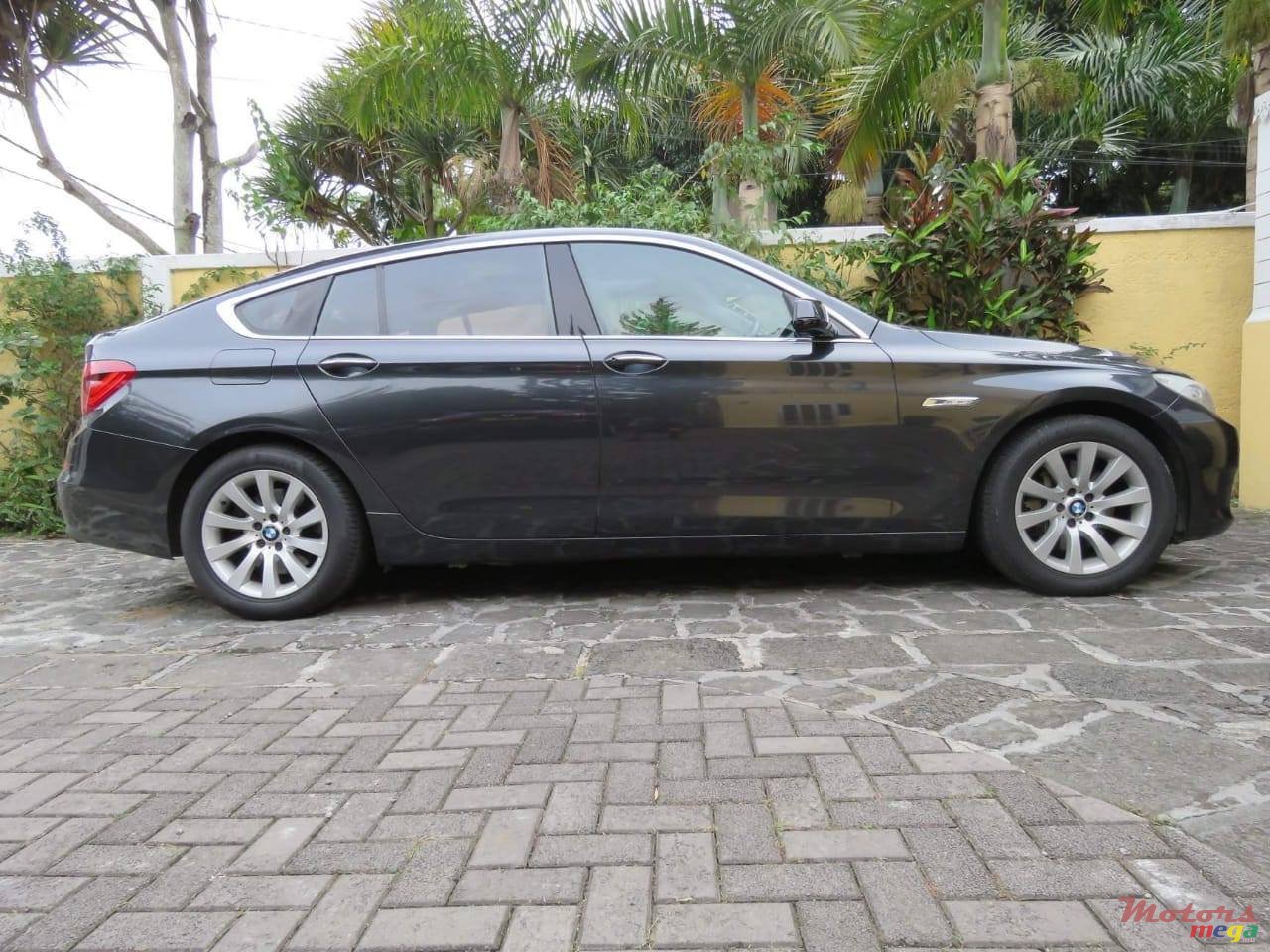 2010' BMW 5 Series GT photo #7