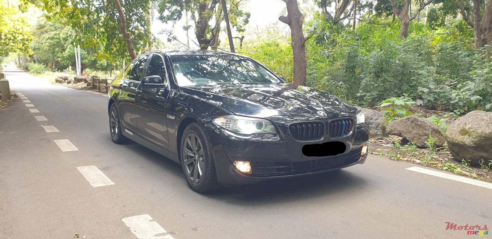 2010' BMW 523 photo #3