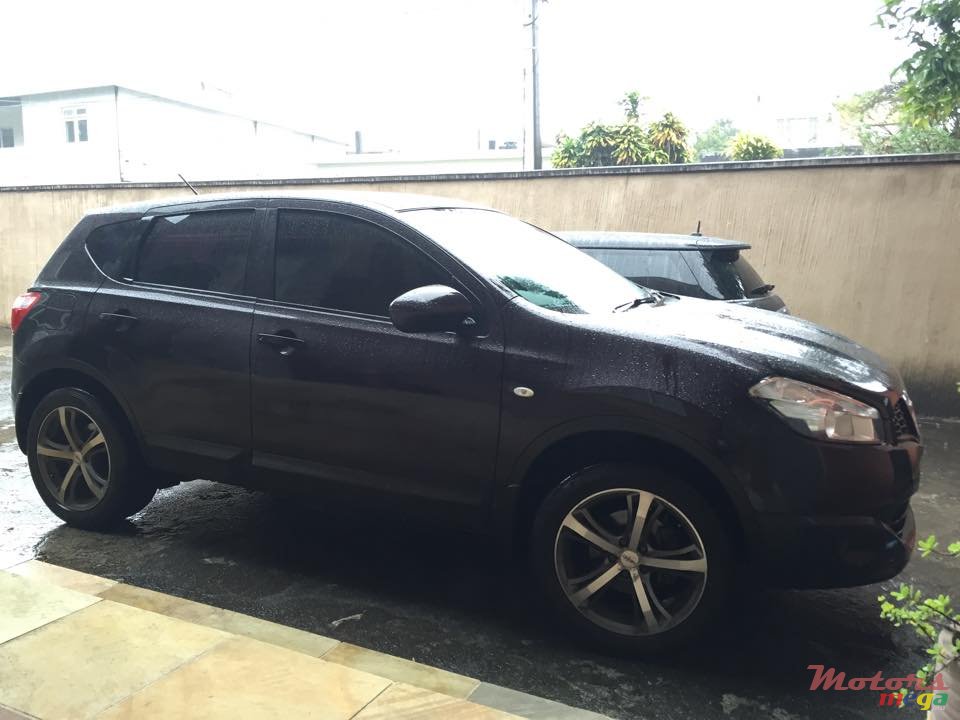 2011' Nissan Qashqai 18" wheels. photo #1