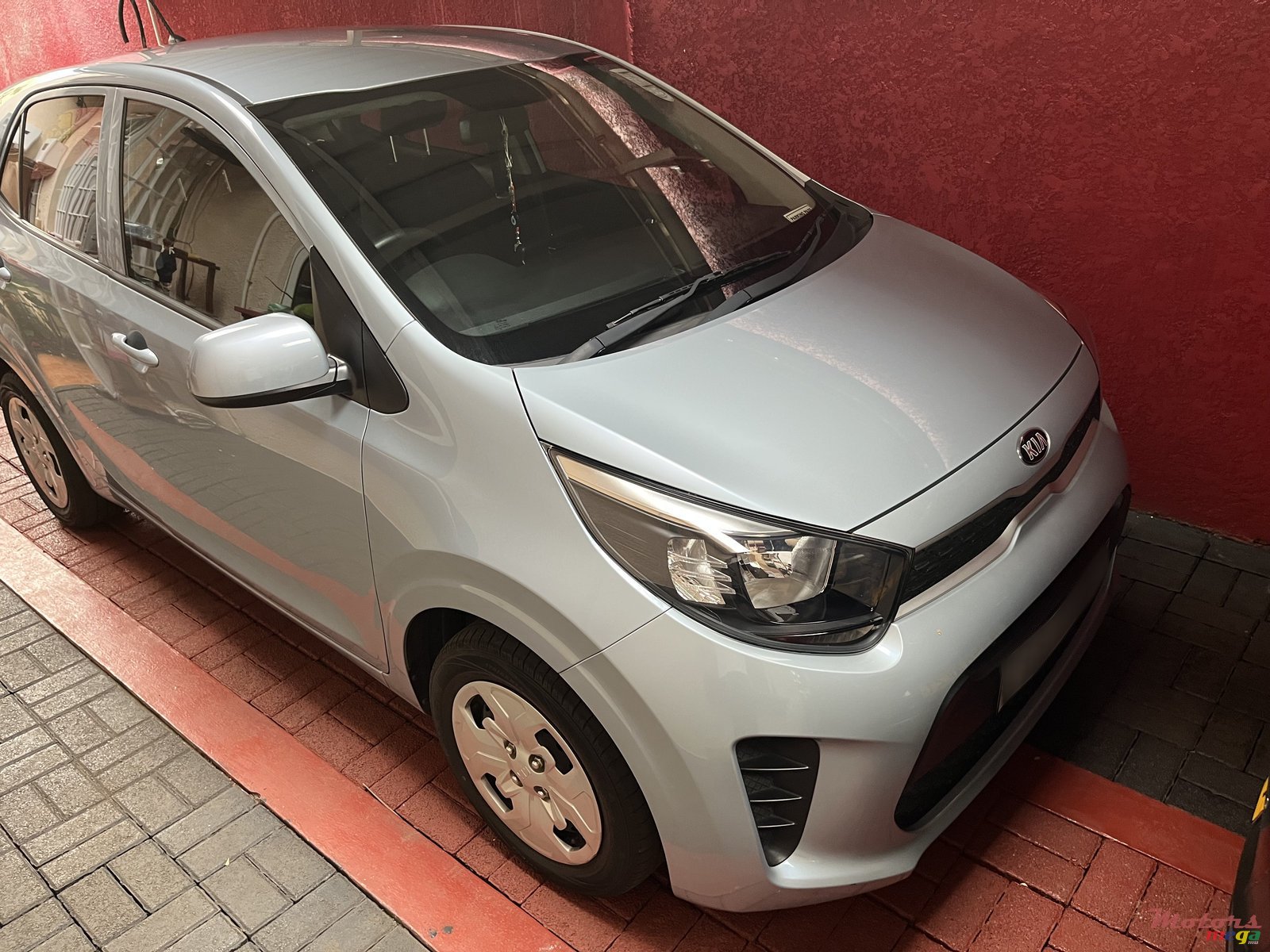 2020' Kia Picanto photo #3