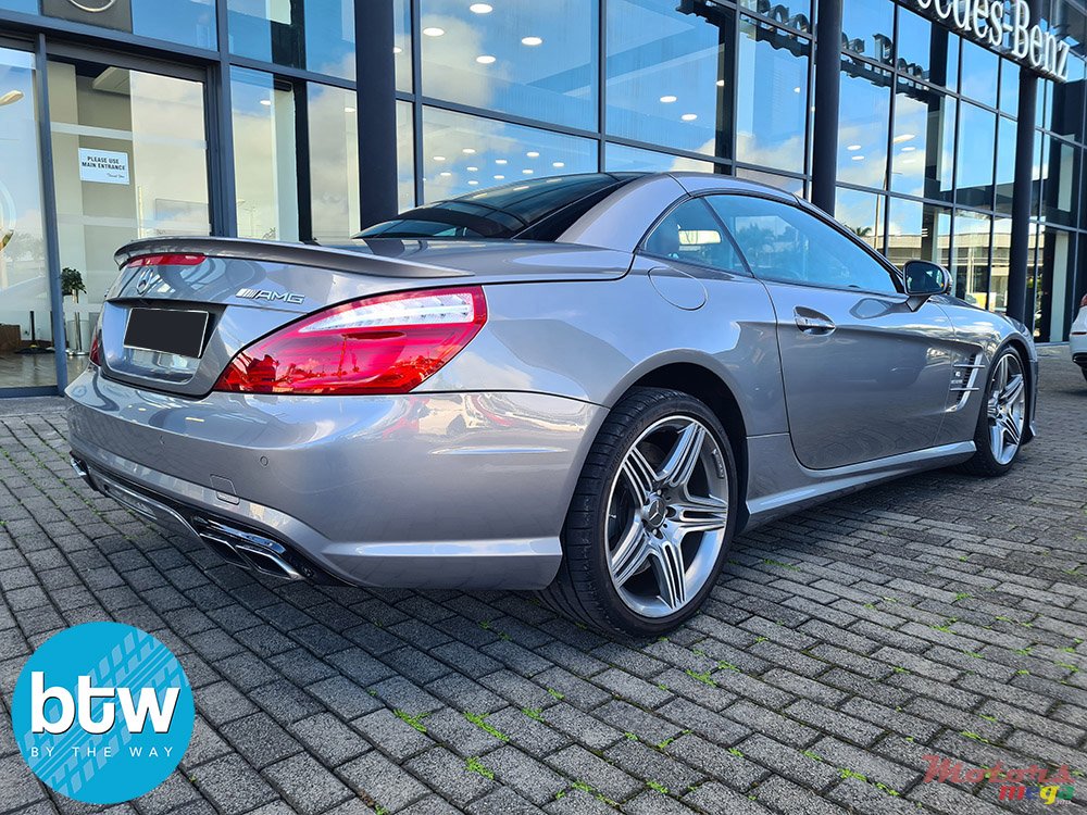 2012' Mercedes-Benz SL 63 AMG photo #3