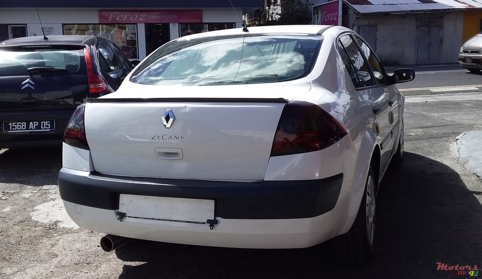 2006' Renault Megane II photo #3