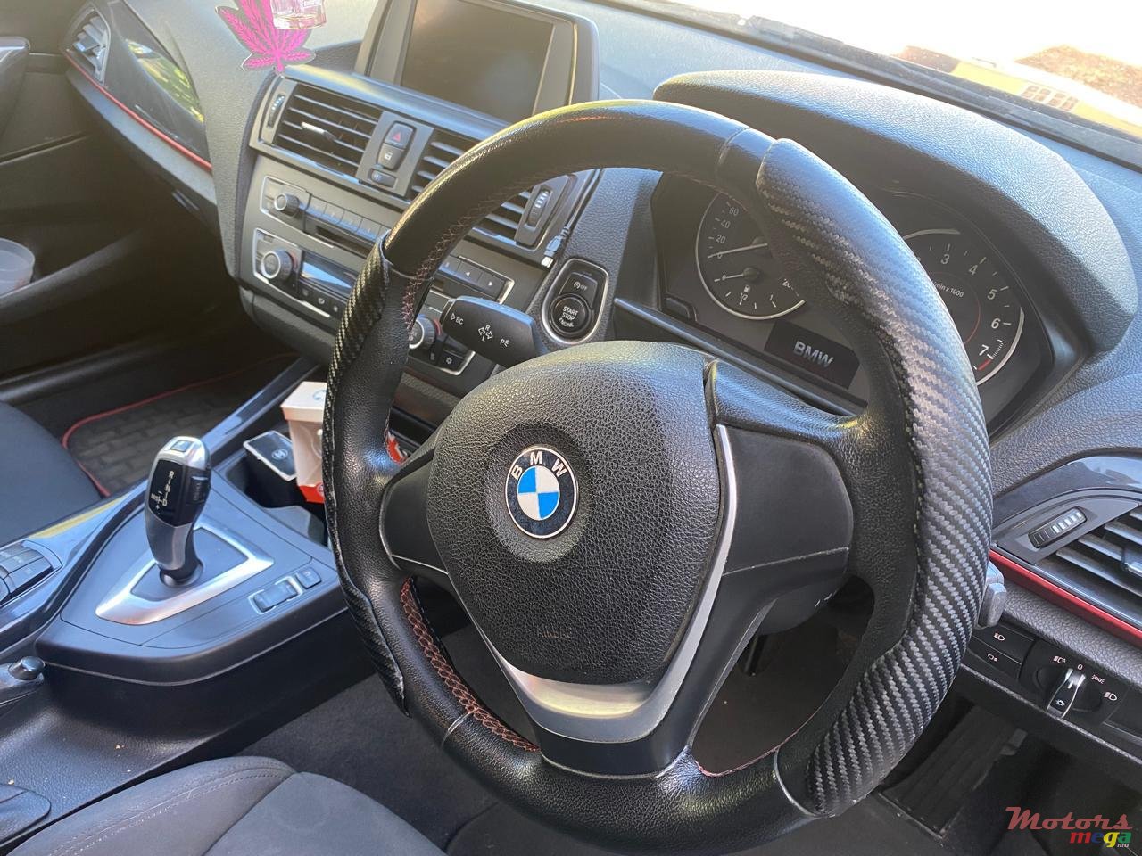 2012' BMW 116 photo #3