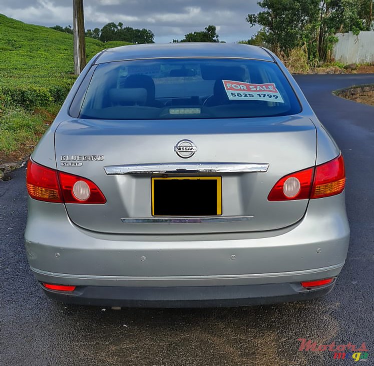 2008' Nissan Bluebird photo #2