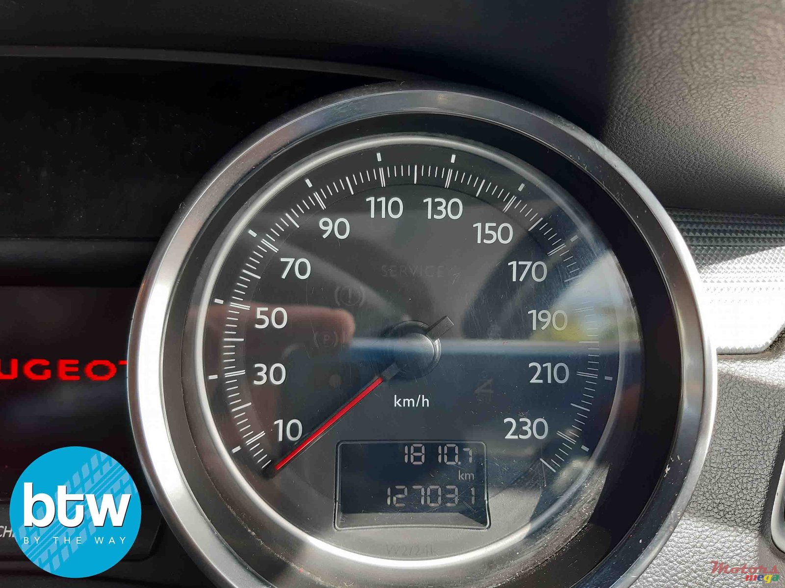 2012' Peugeot 508 photo #7