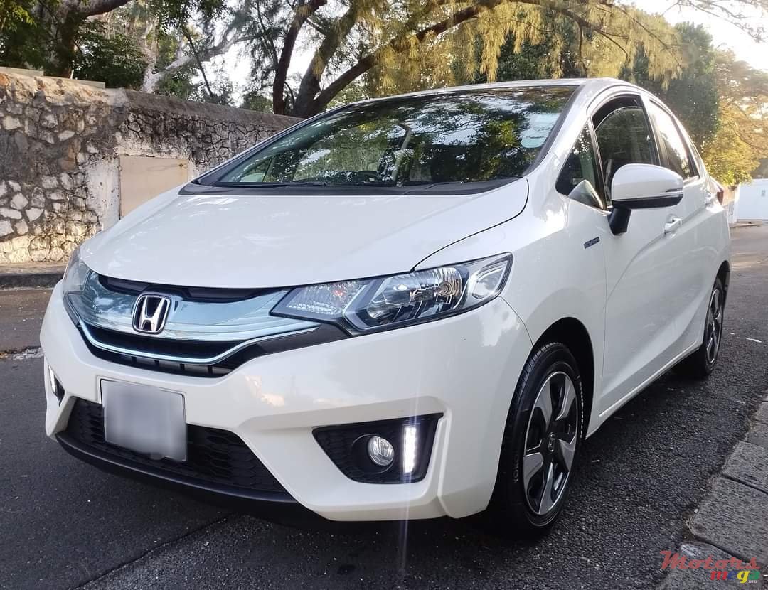 2015' Honda Fit photo #1