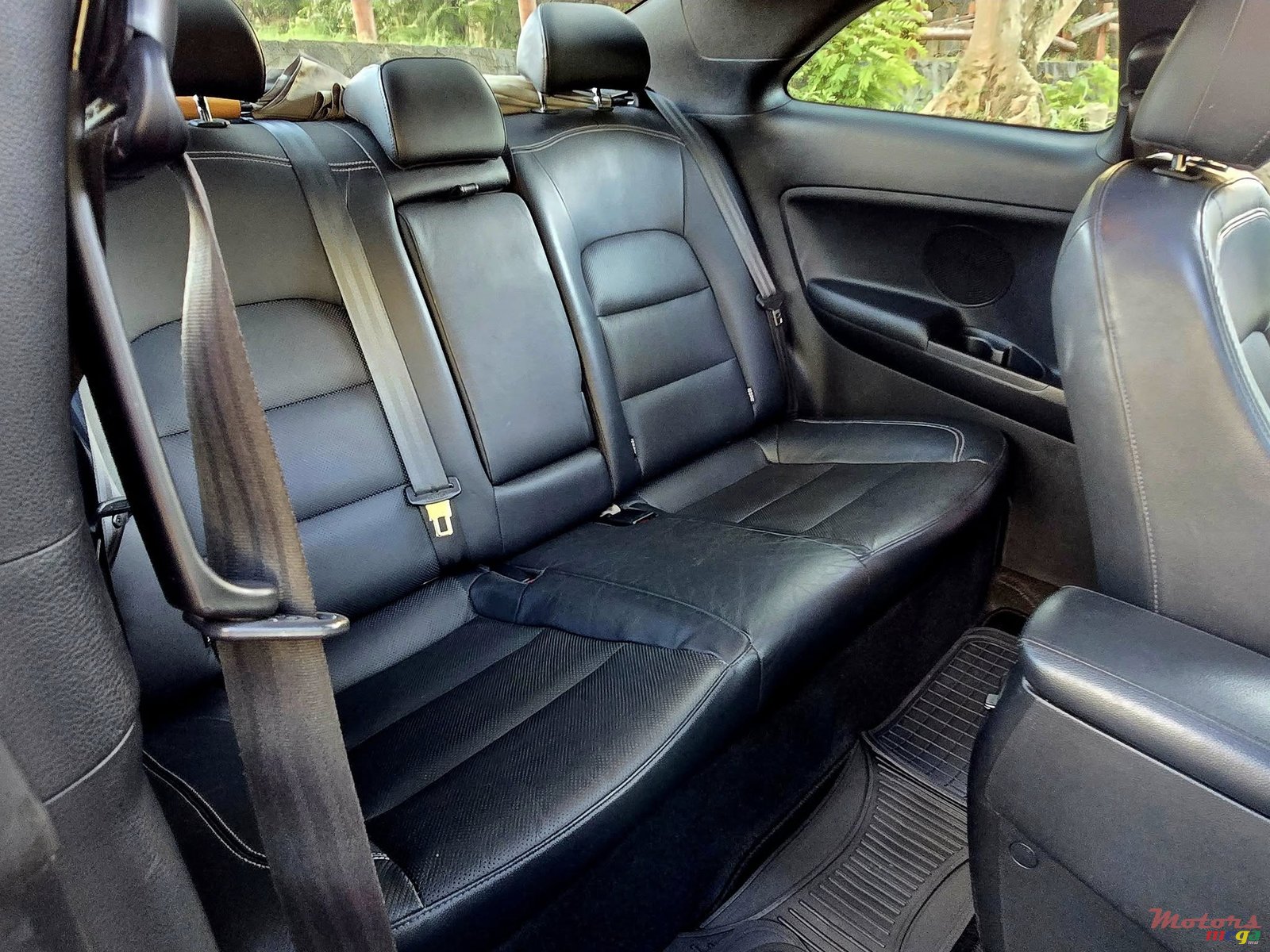 2015' Kia Cerato Coup photo #5