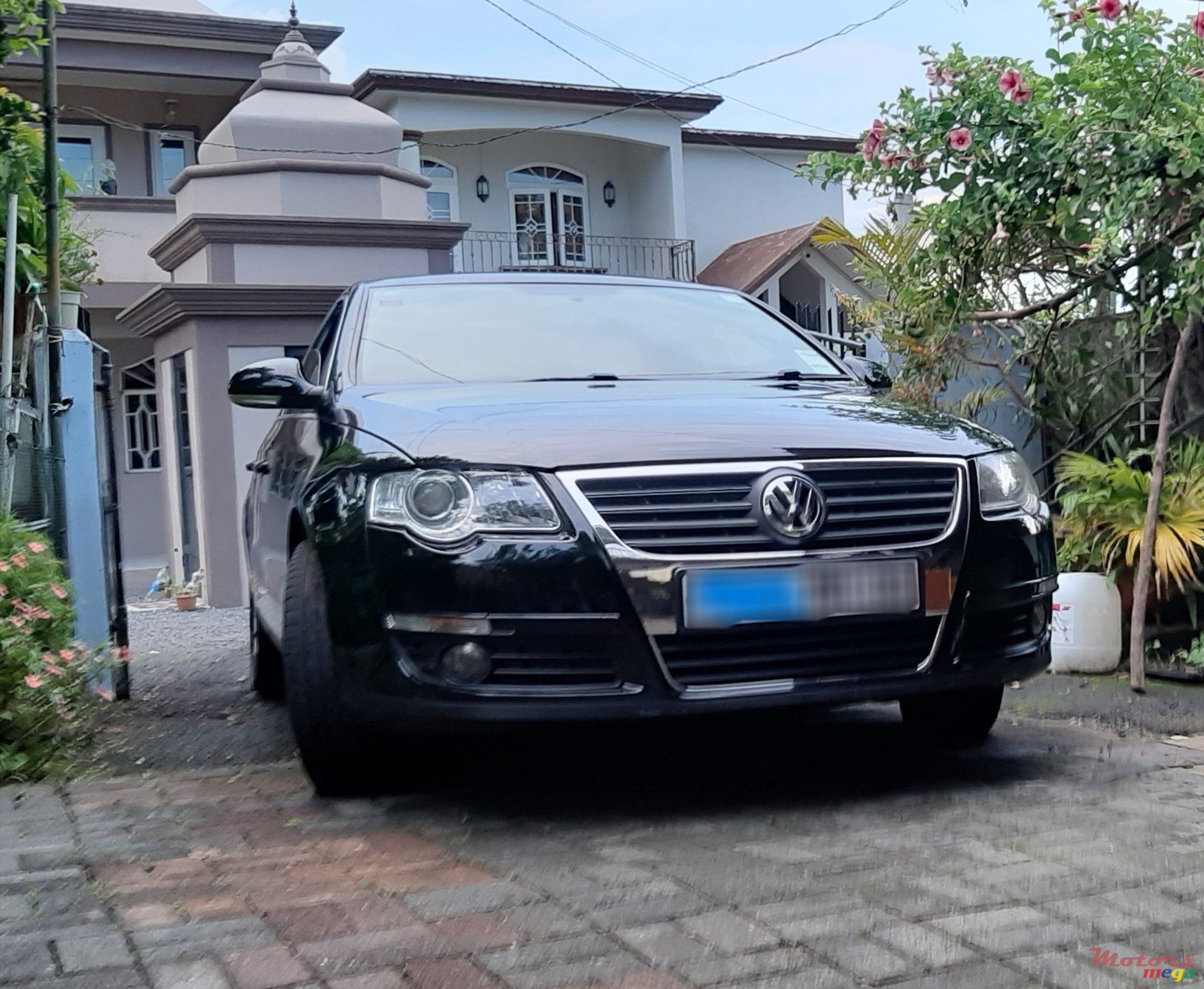 2008' Volkswagen Passat photo #1