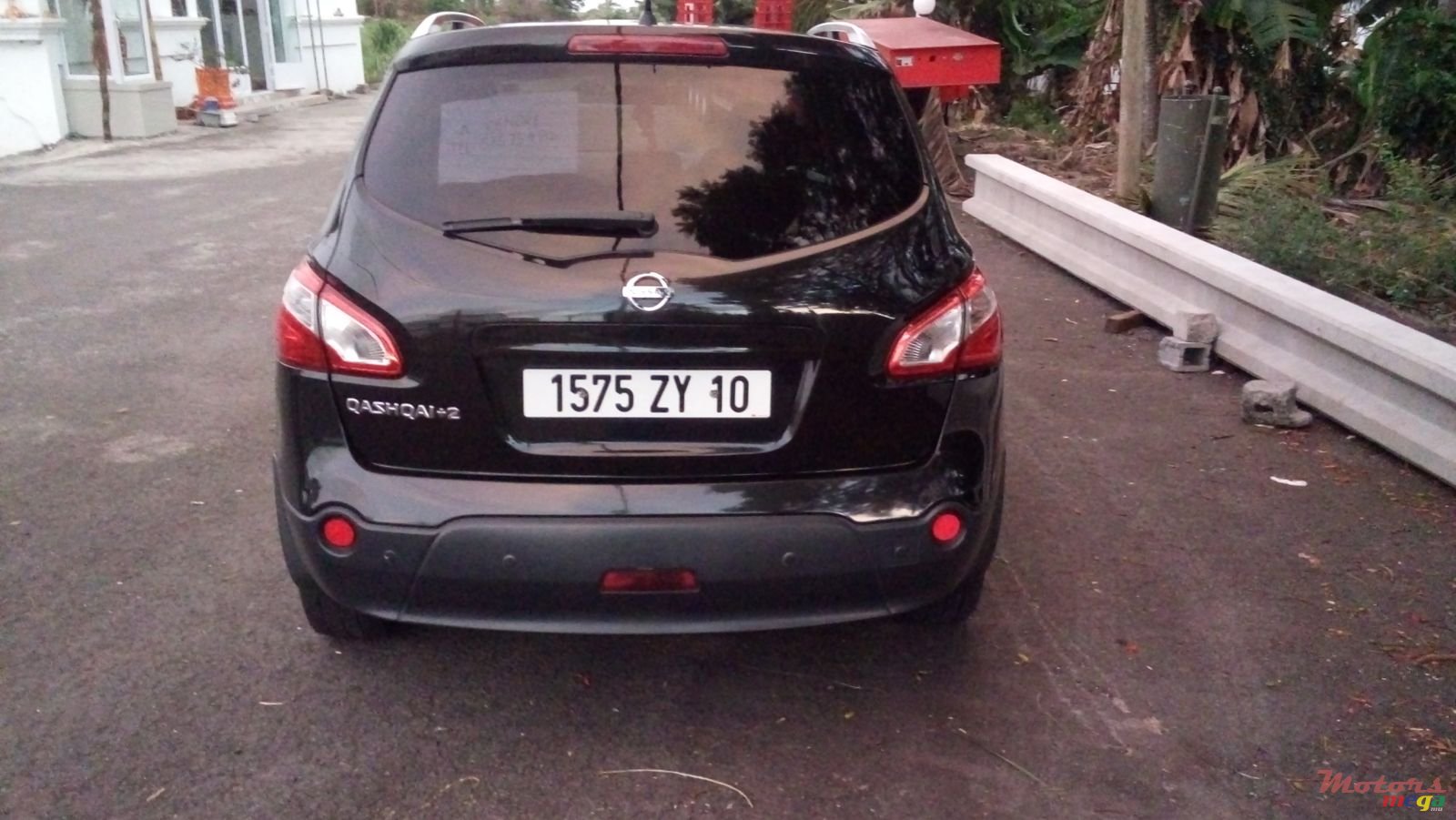 2010' Nissan Qashqai+2 photo #3