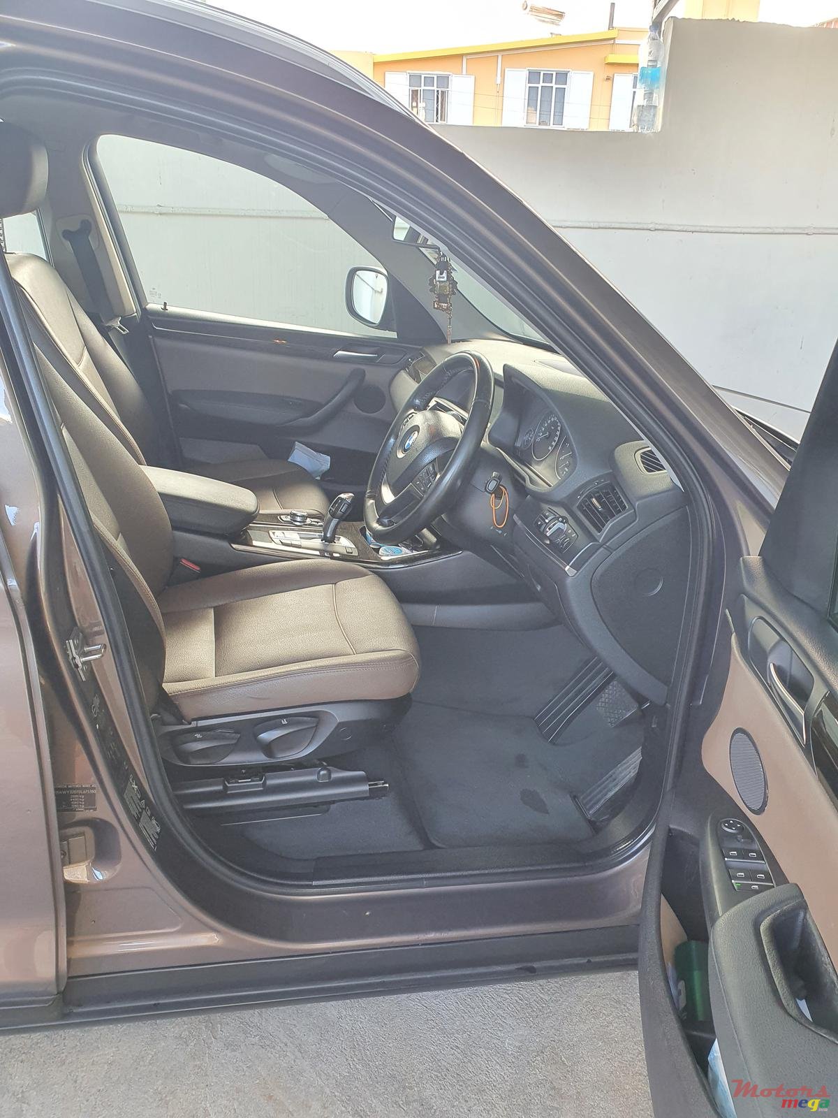 2011' BMW X3 photo #2