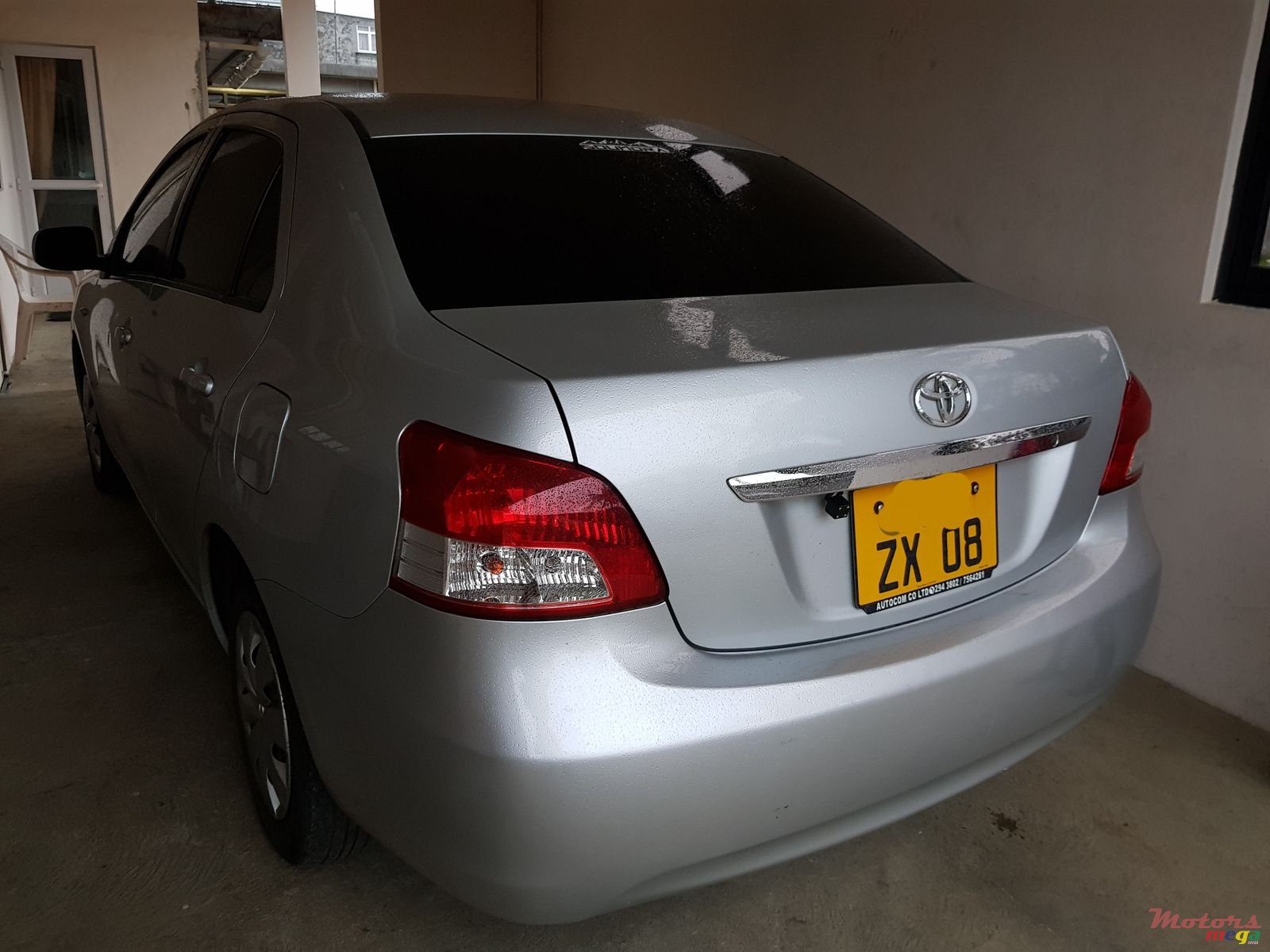 2008' Toyota Yaris Belta photo #1