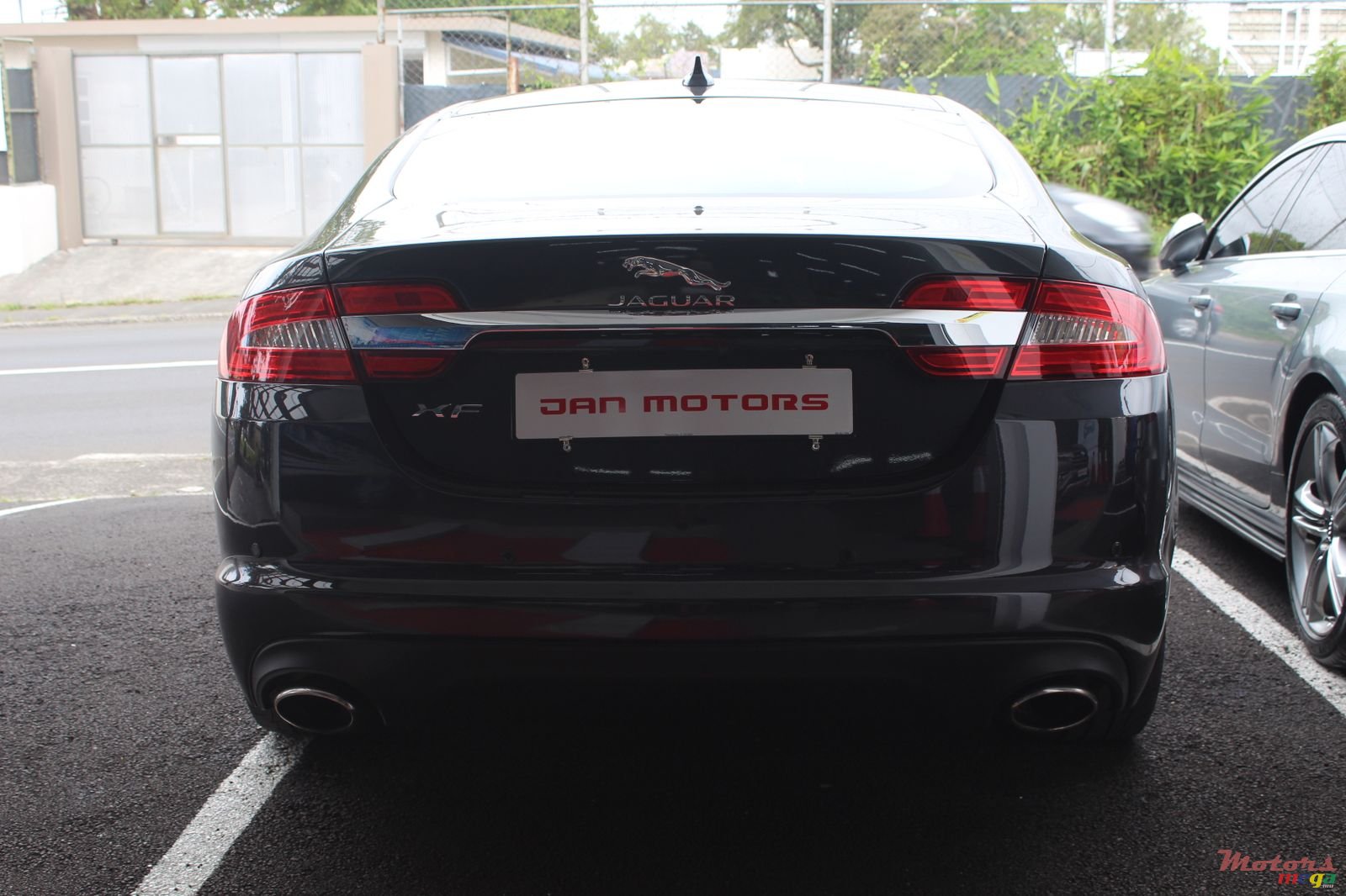 2014' Jaguar XF 2.0L photo #5