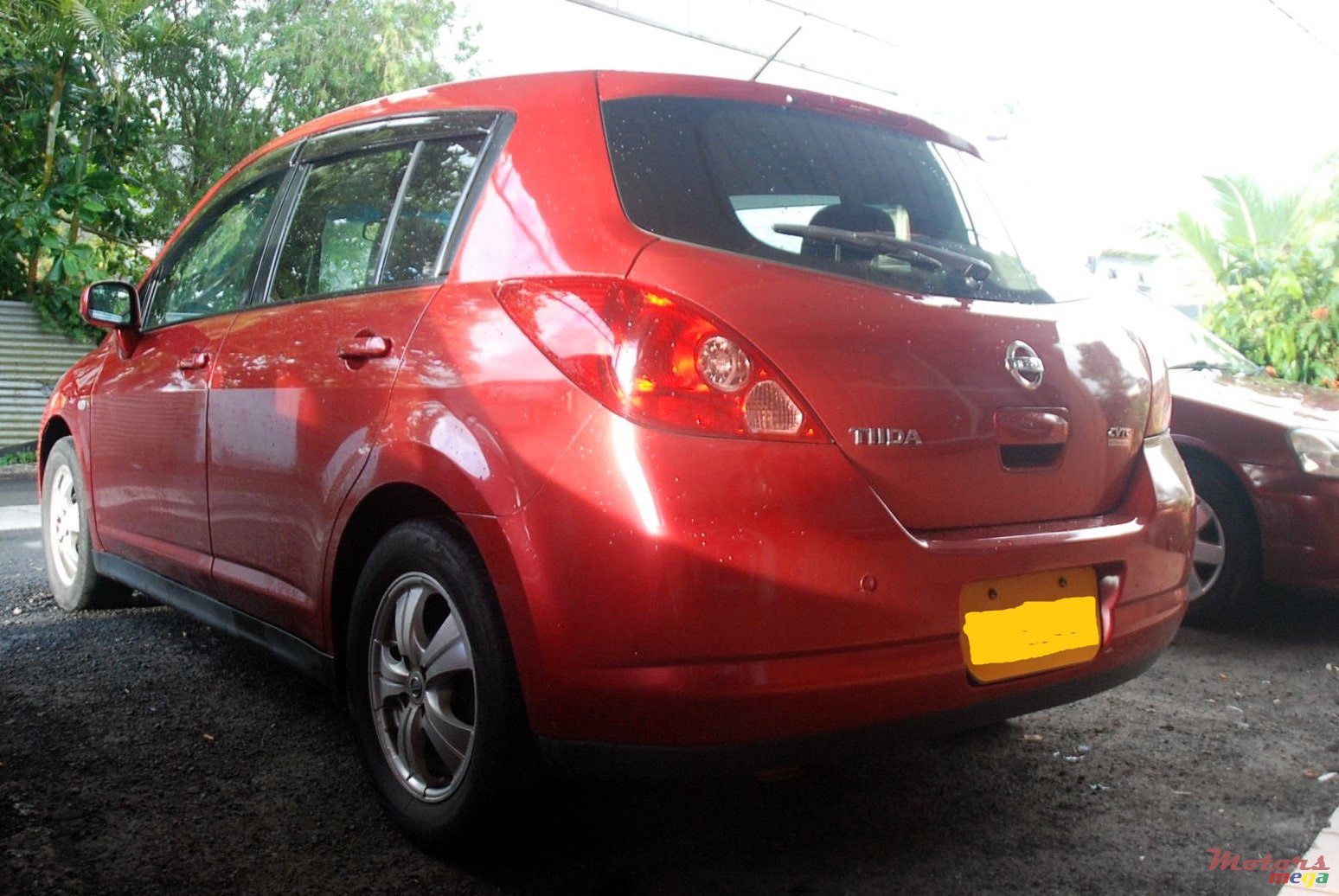 2005' Nissan Tiida photo #1