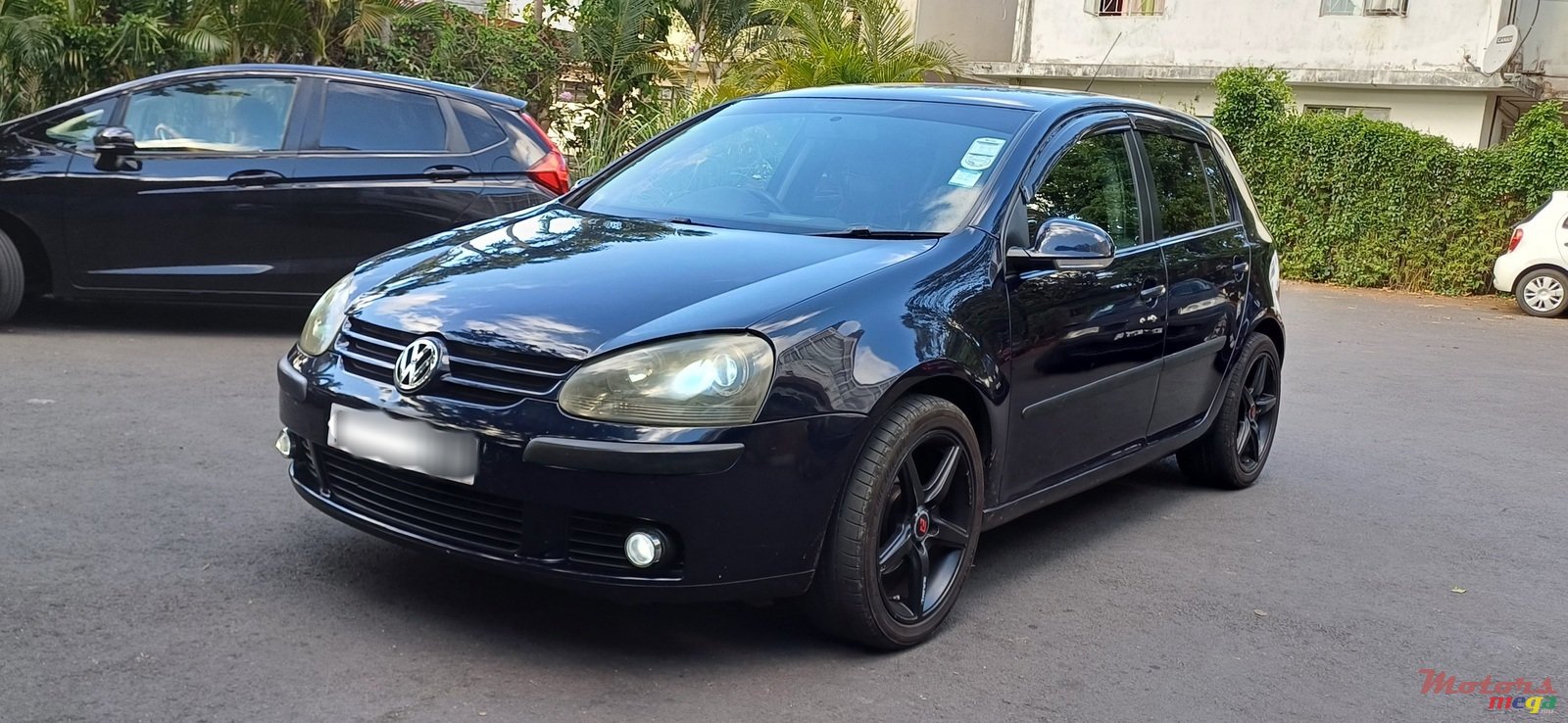 2009' Volkswagen Golf V photo #2