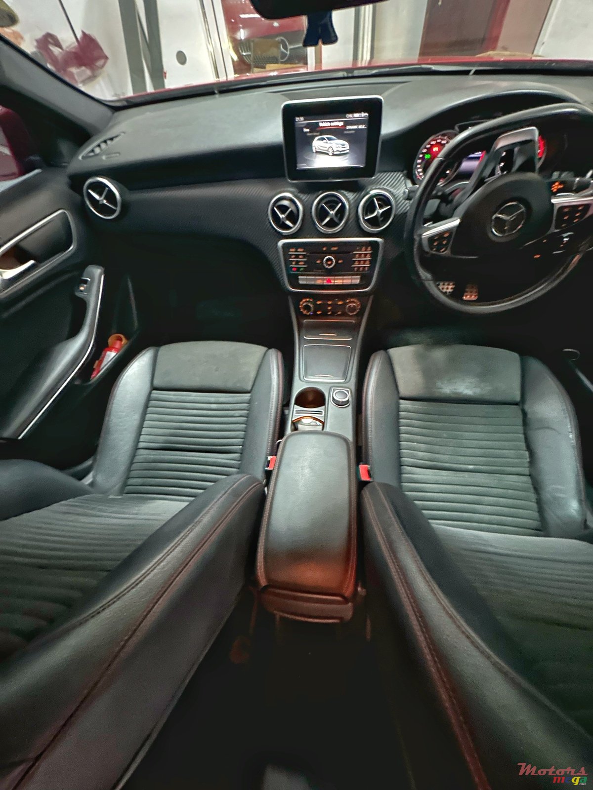 2016' Mercedes-Benz 200 A200 AMG photo #4