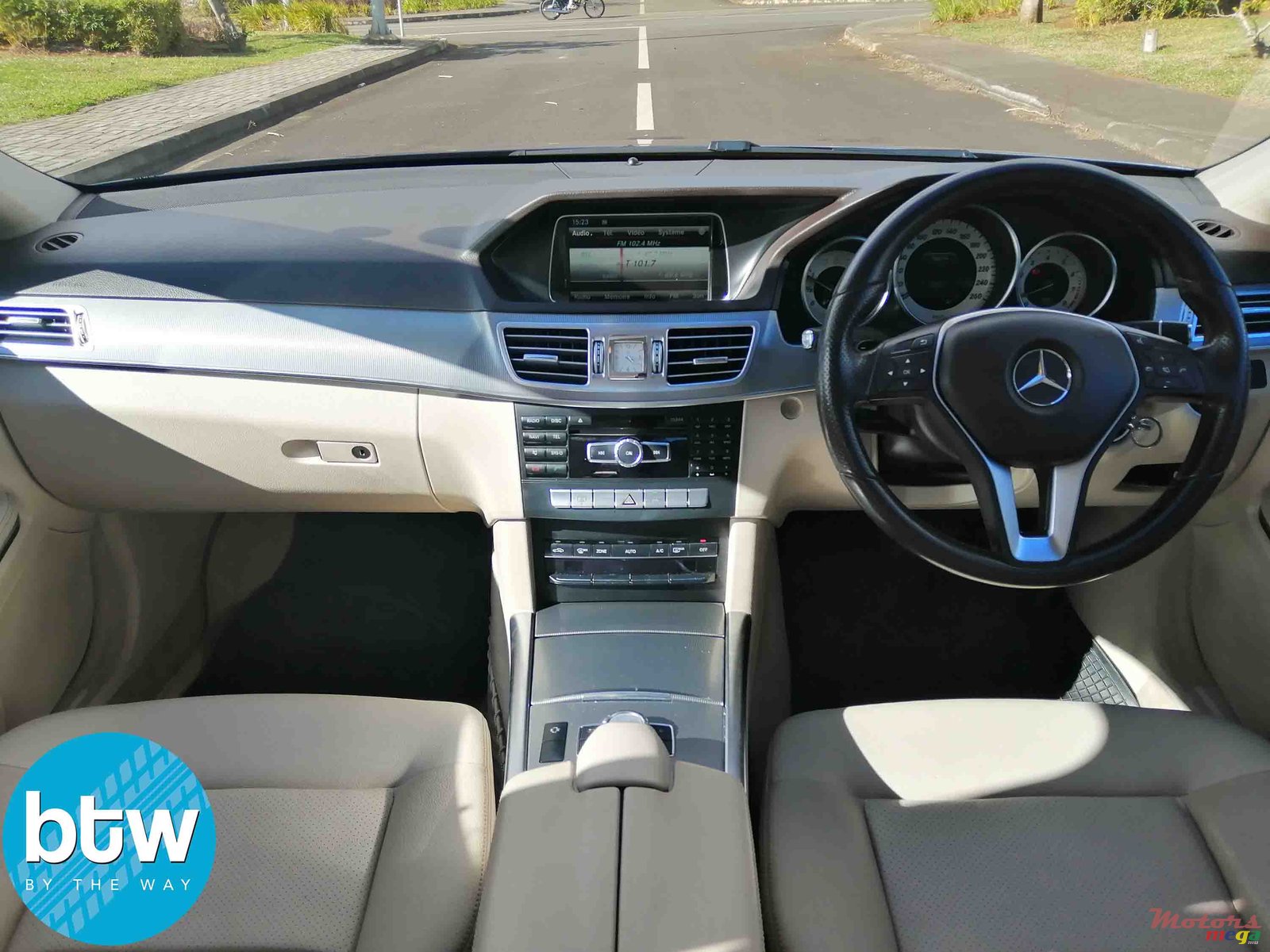 2016' Mercedes-Benz E-Class 200 photo #4