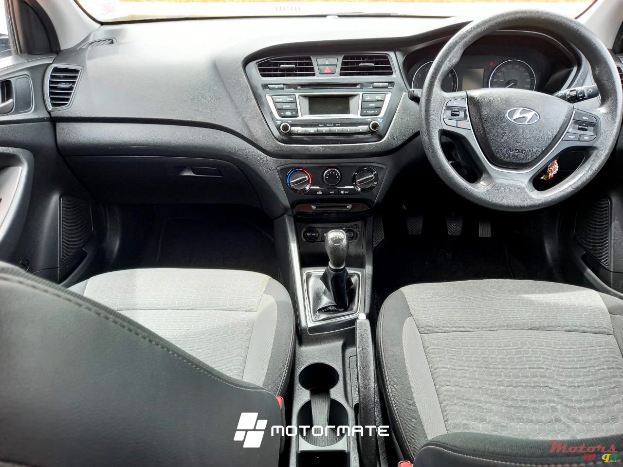 2017' Hyundai i20 photo #6