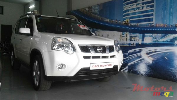 2013' Nissan X-Trail photo #1
