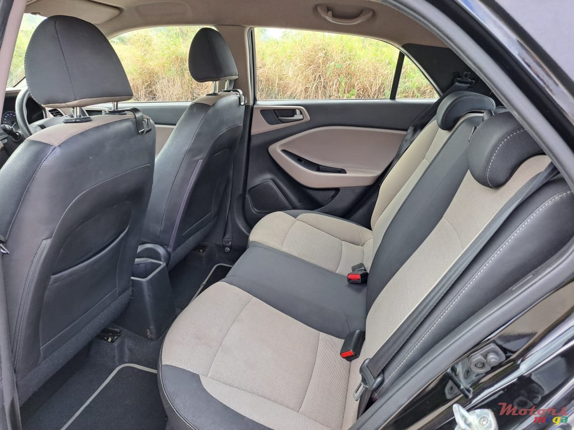 2016' Hyundai i20 photo #4