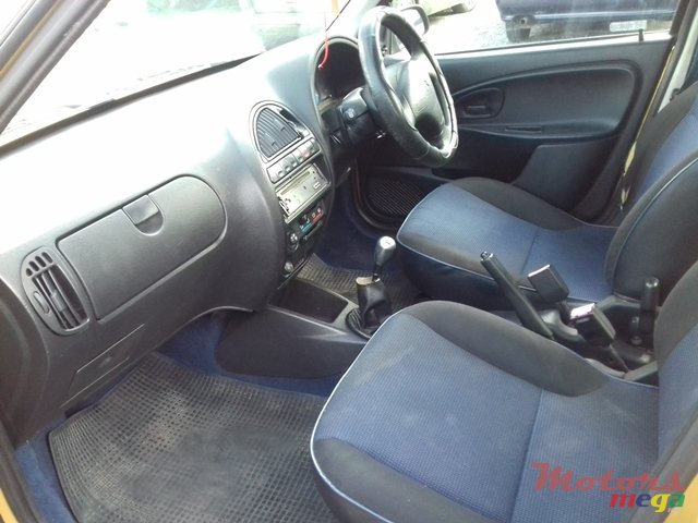 2002' Citroen Saxo photo #6