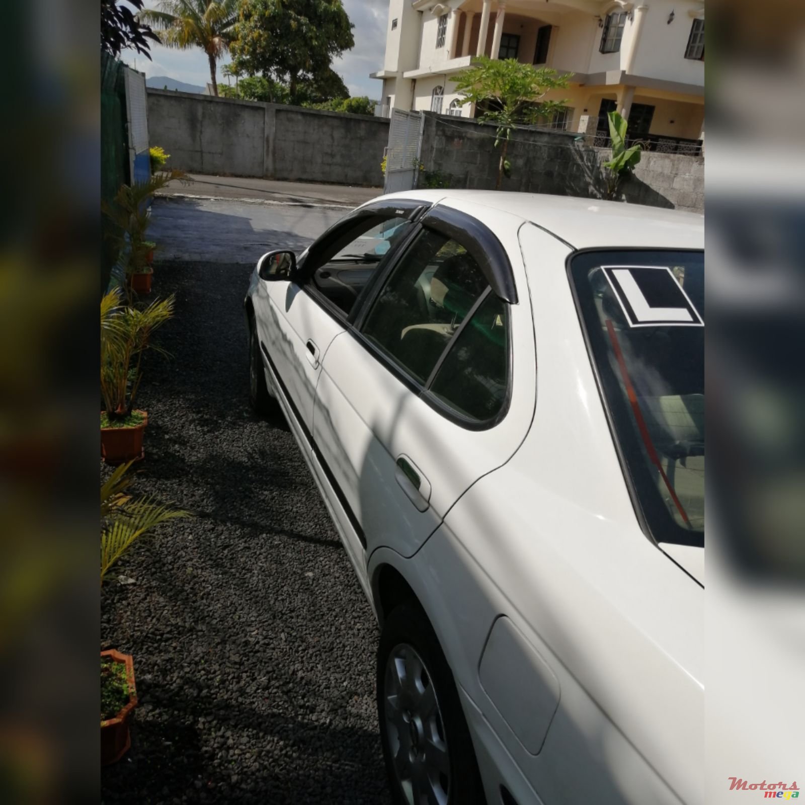 1999' Nissan Sunny photo #3