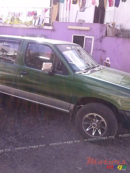 1998' Nissan Hardbody good photo #3