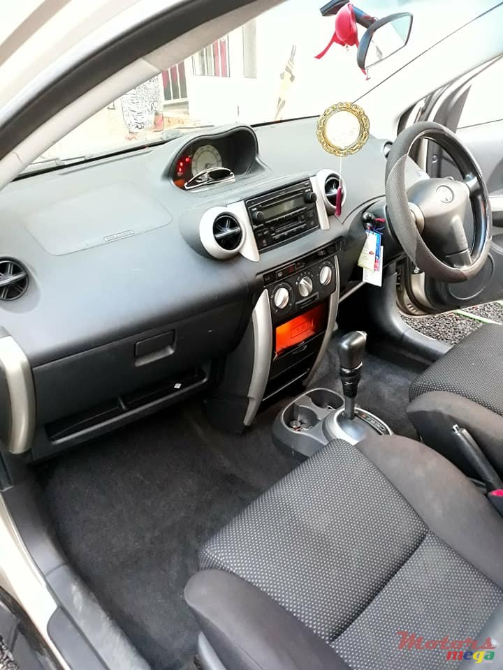 2002' Toyota photo #4