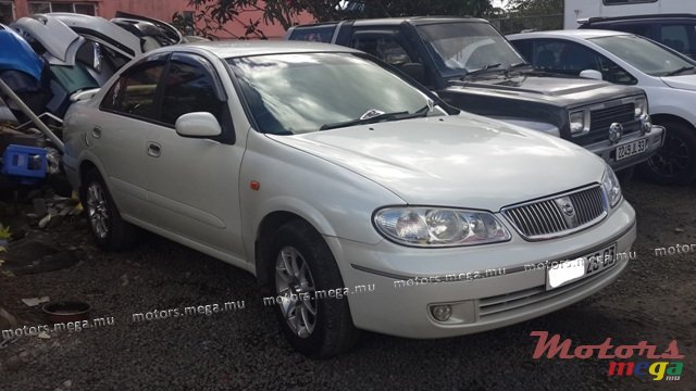 2003' Nissan N17 photo #1