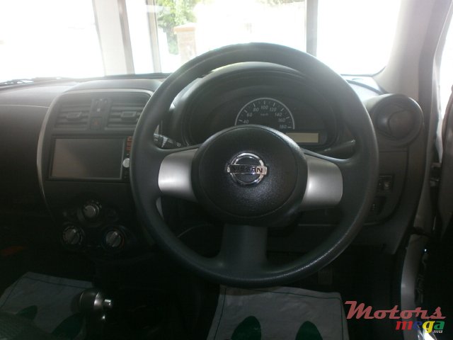 2014' Nissan March photo #4