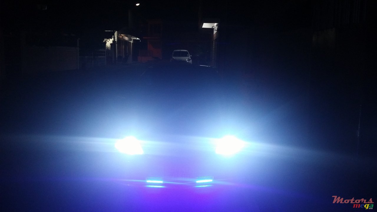 2000' Honda Civic ES photo #1