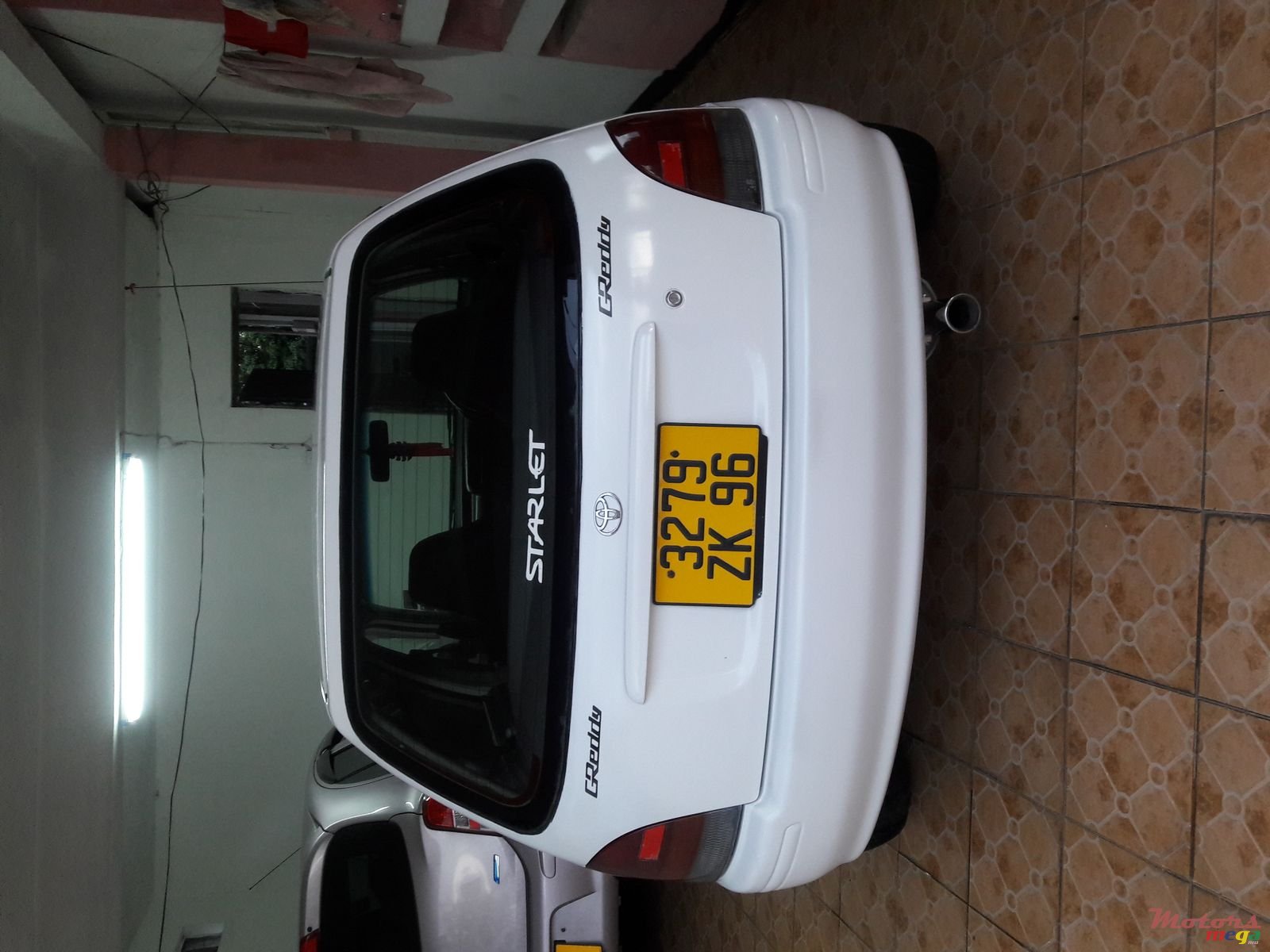 1996' Toyota Starlet photo #2