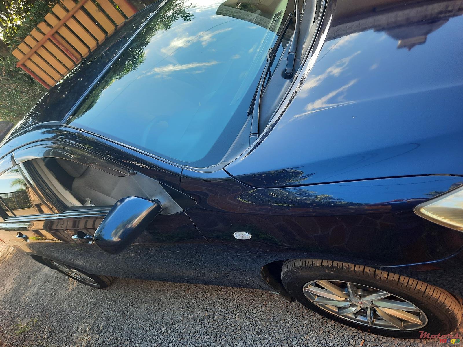 2009' Toyota Axio photo #4