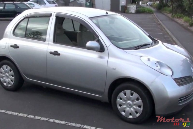 2002' Nissan photo #1