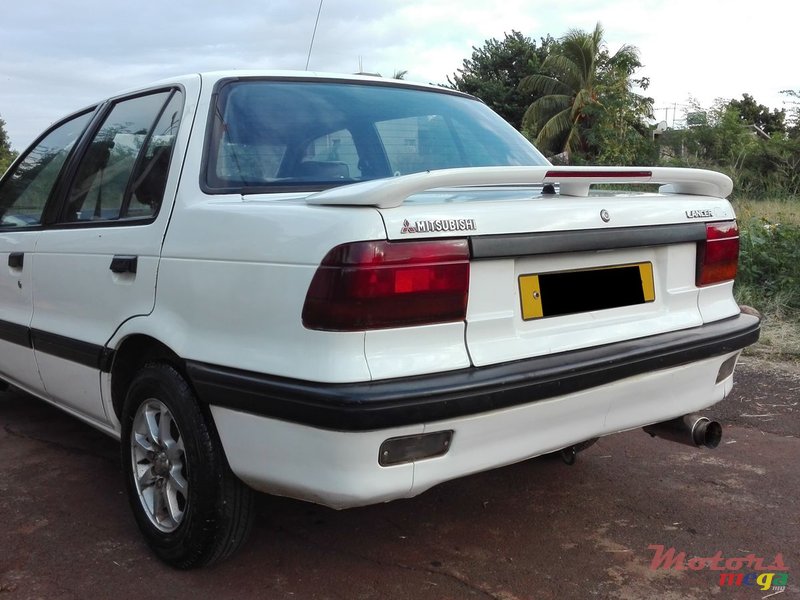 1989' Mitsubishi Lancer photo #2