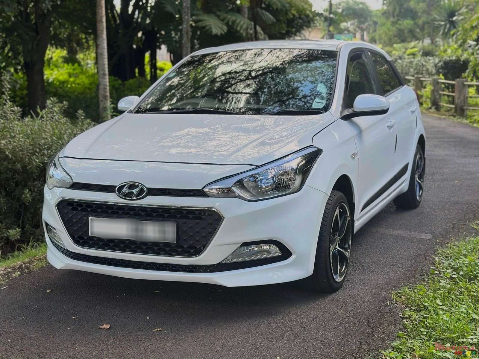 2016' Hyundai i20 photo #1