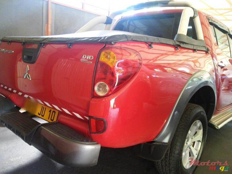 2010' Mitsubishi Triton Sportero 3200cc 4x4 Turbo photo #2