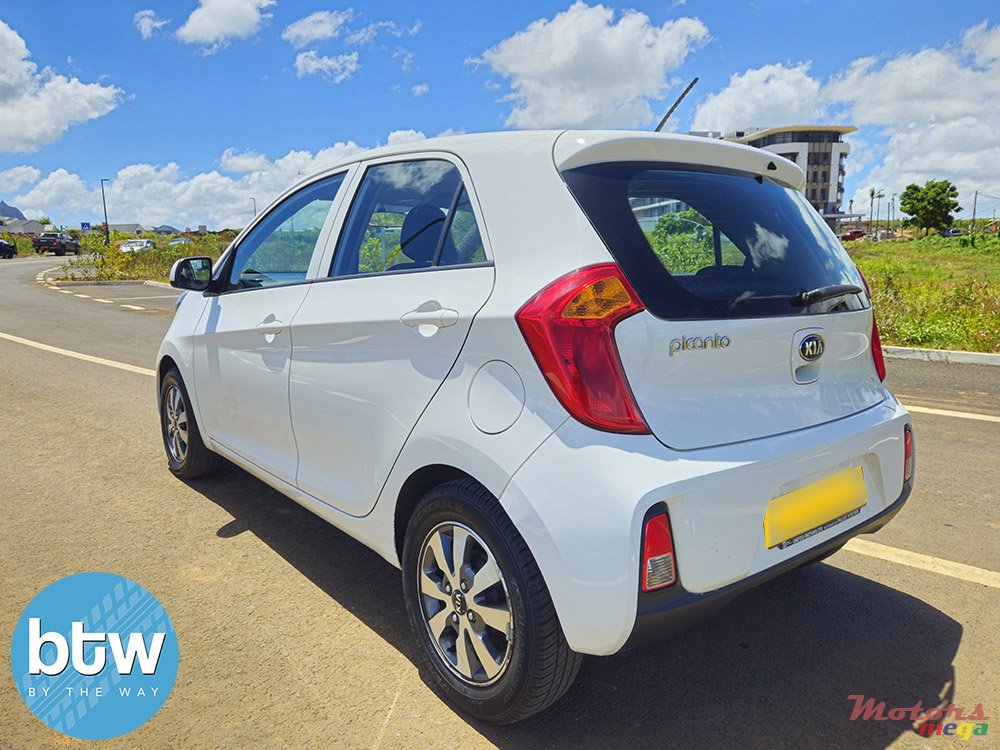 2017' Kia Picanto photo #3