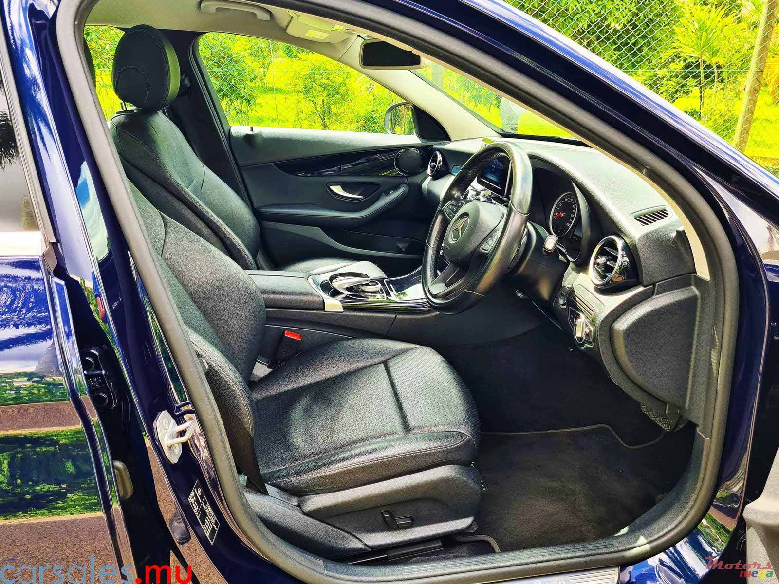 2016' Mercedes-Benz C 180 Avantgarde photo #4