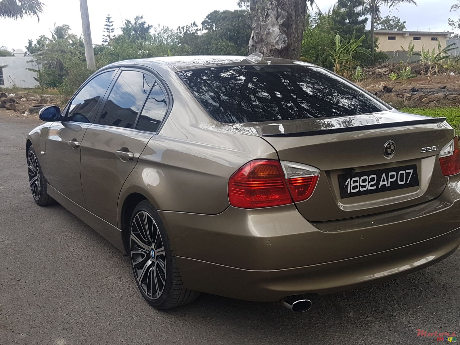 2007' BMW 316 photo #6