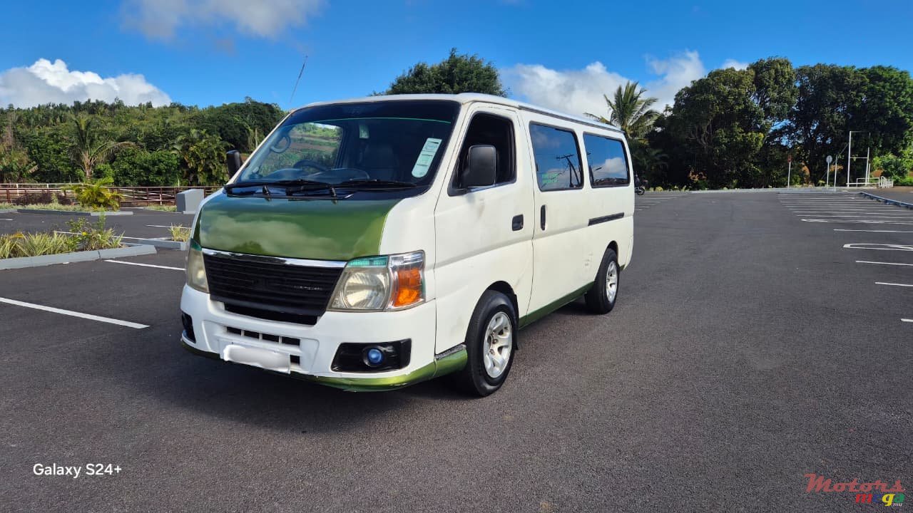 2008' Nissan Urvan photo #2