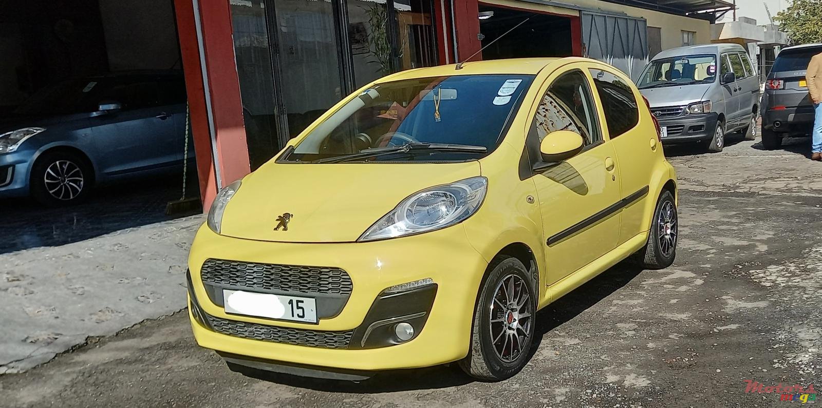 2015' Peugeot 107 photo #1