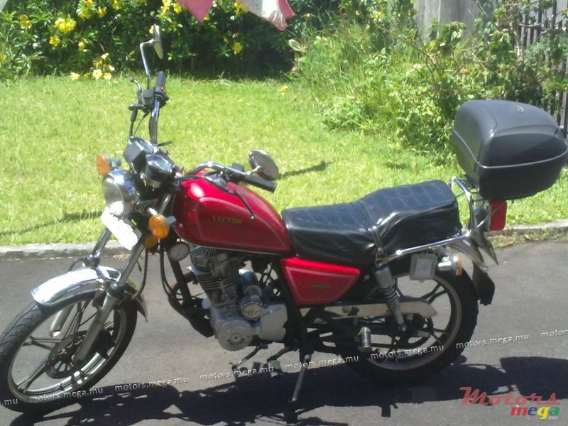 2009' Suzuki MAKE: VECTOR photo #1