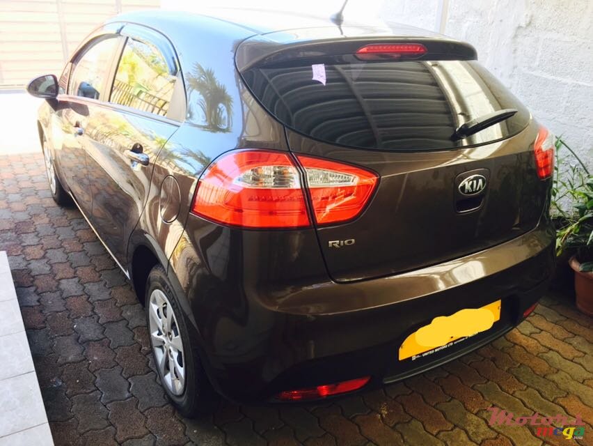2013' Kia Rio photo #1