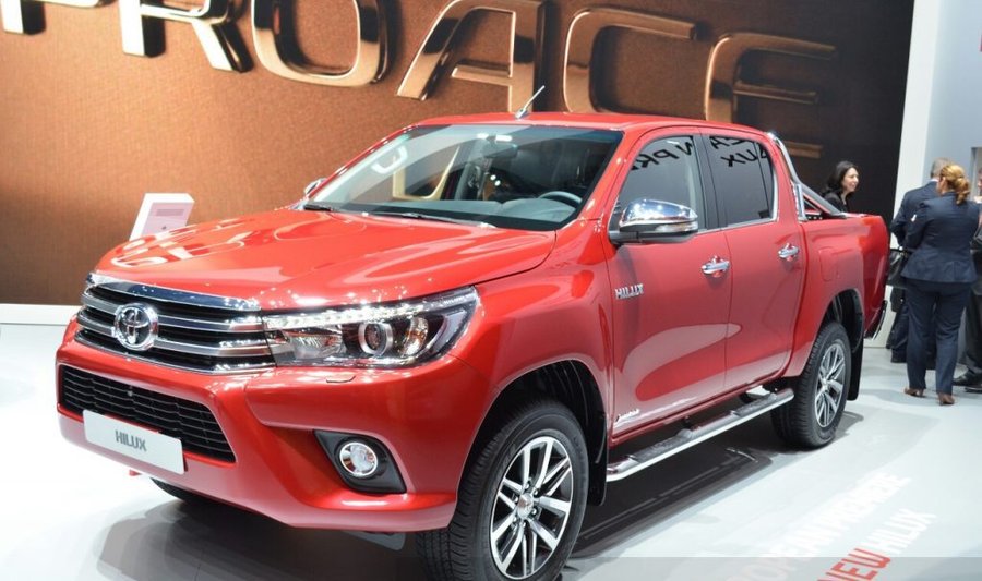 2016 Toyota Hilux Pickup Launches In France
