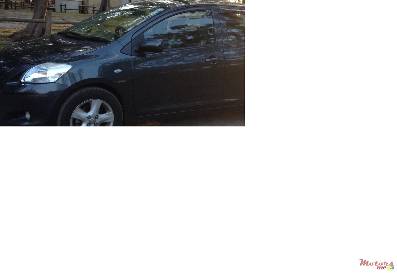 2008' Toyota Yaris photo #1