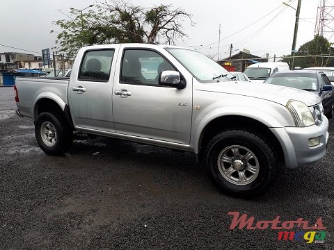 2007' Isuzu D-Max LS photo #2