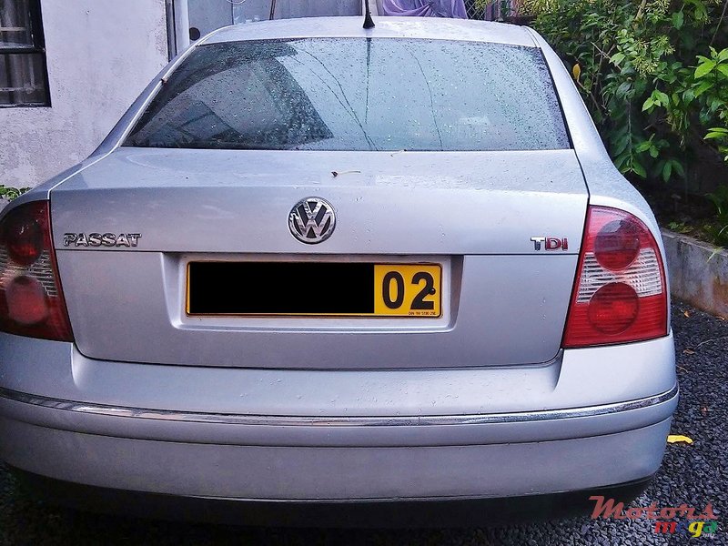 2002' Volkswagen Passat B5.5 photo #3