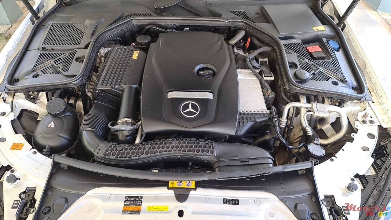 2015' Mercedes-Benz C-Class photo #4