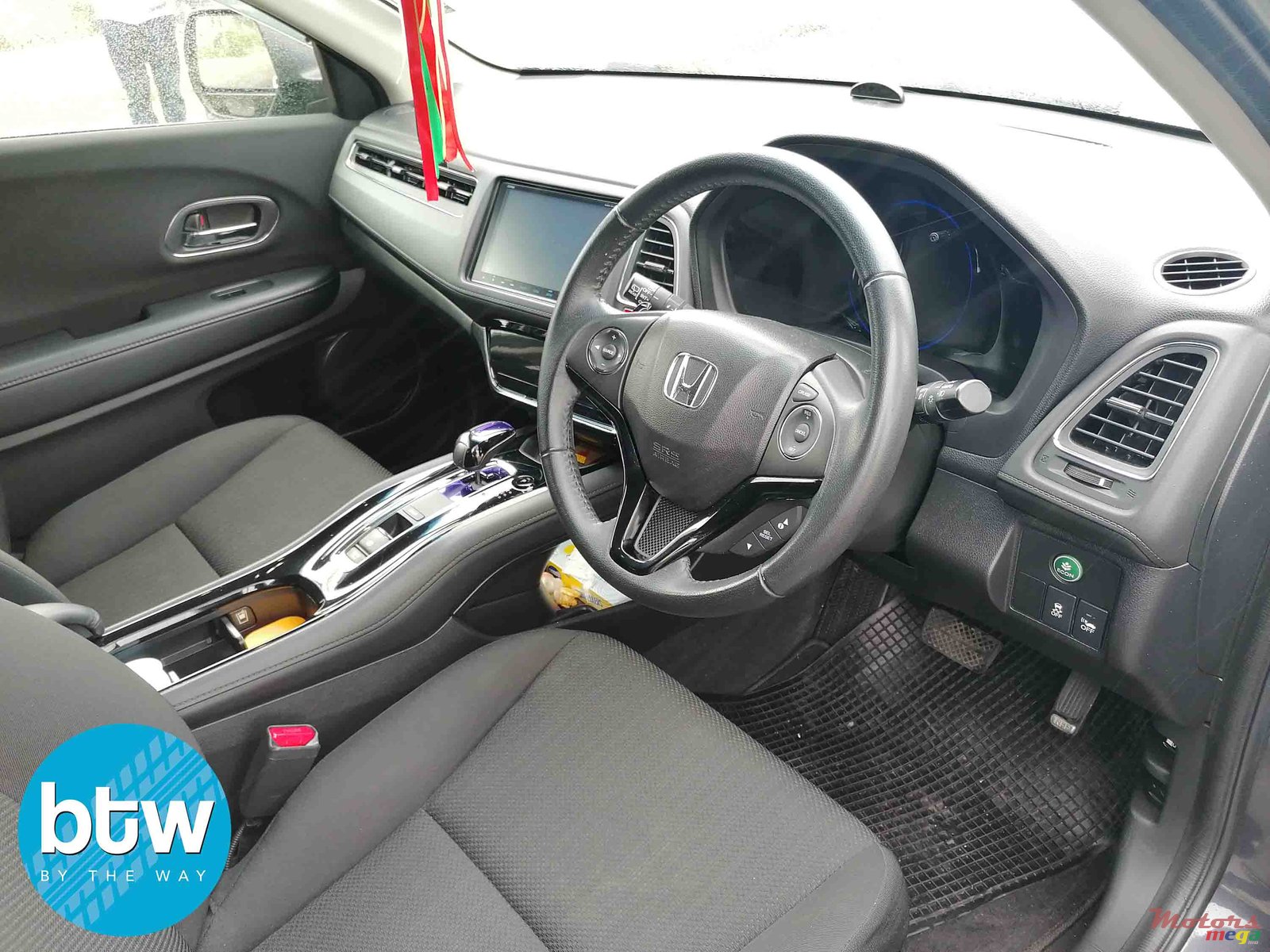 2015' Honda Vezel X Package photo #5