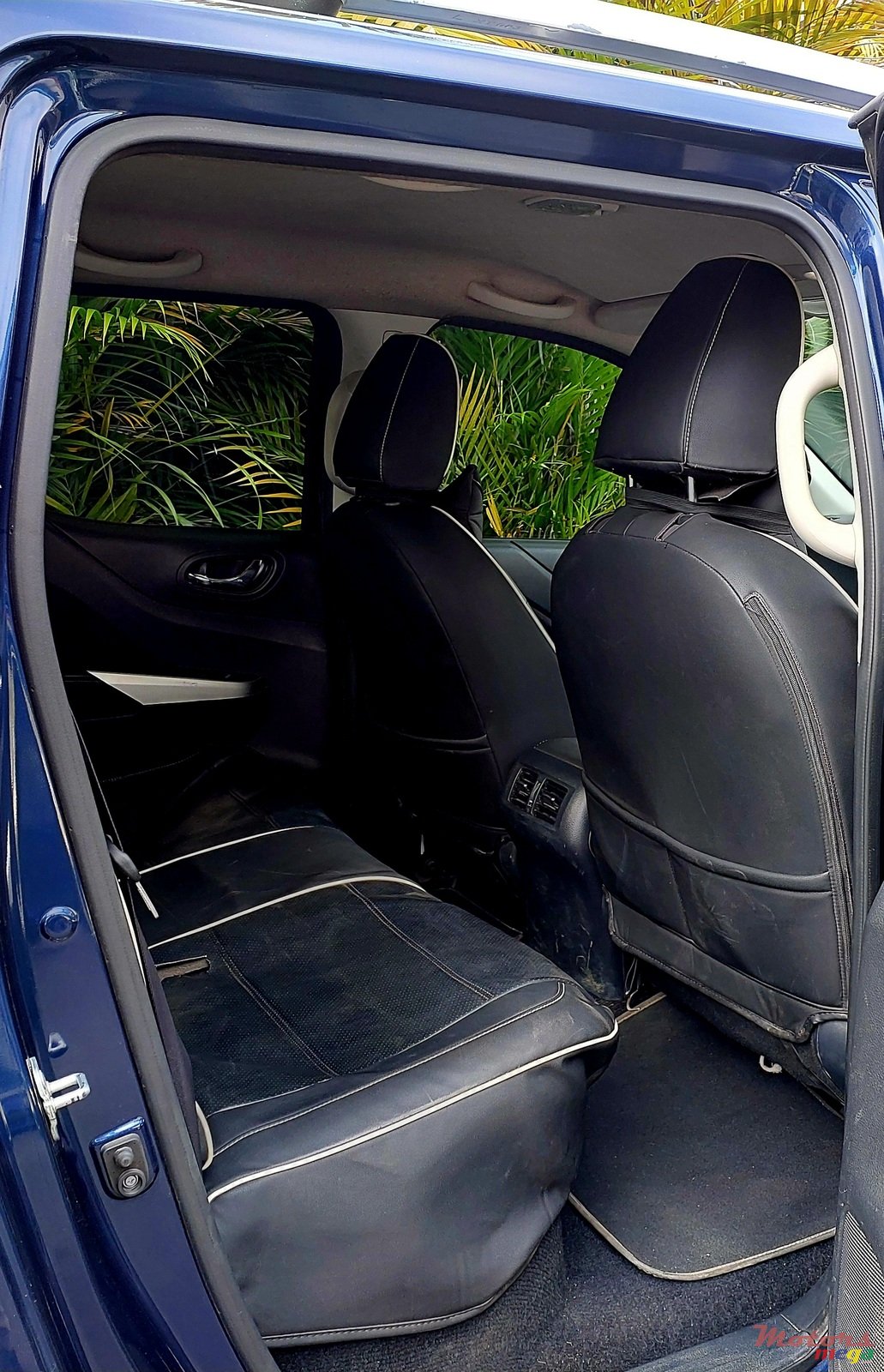 2020' Nissan Navara photo #5